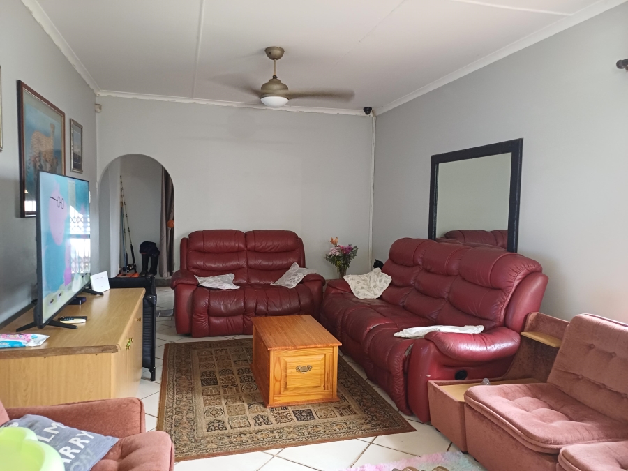 4 Bedroom Property for Sale in Hartenbos Central Western Cape